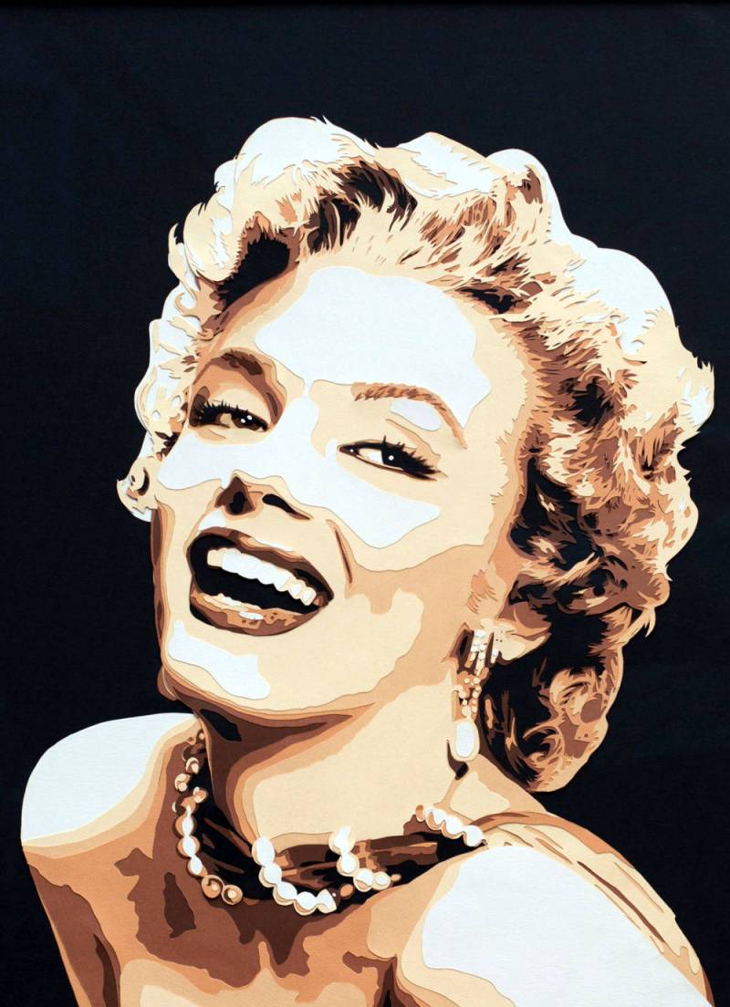 Portrait de l'actrice glamour Marilyn Monroe, avec un un grand sourire. Découpage collage papier par Carole b